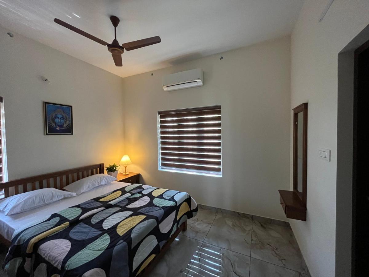 Solomon Apartments,Alappuzha Beach. Extérieur photo