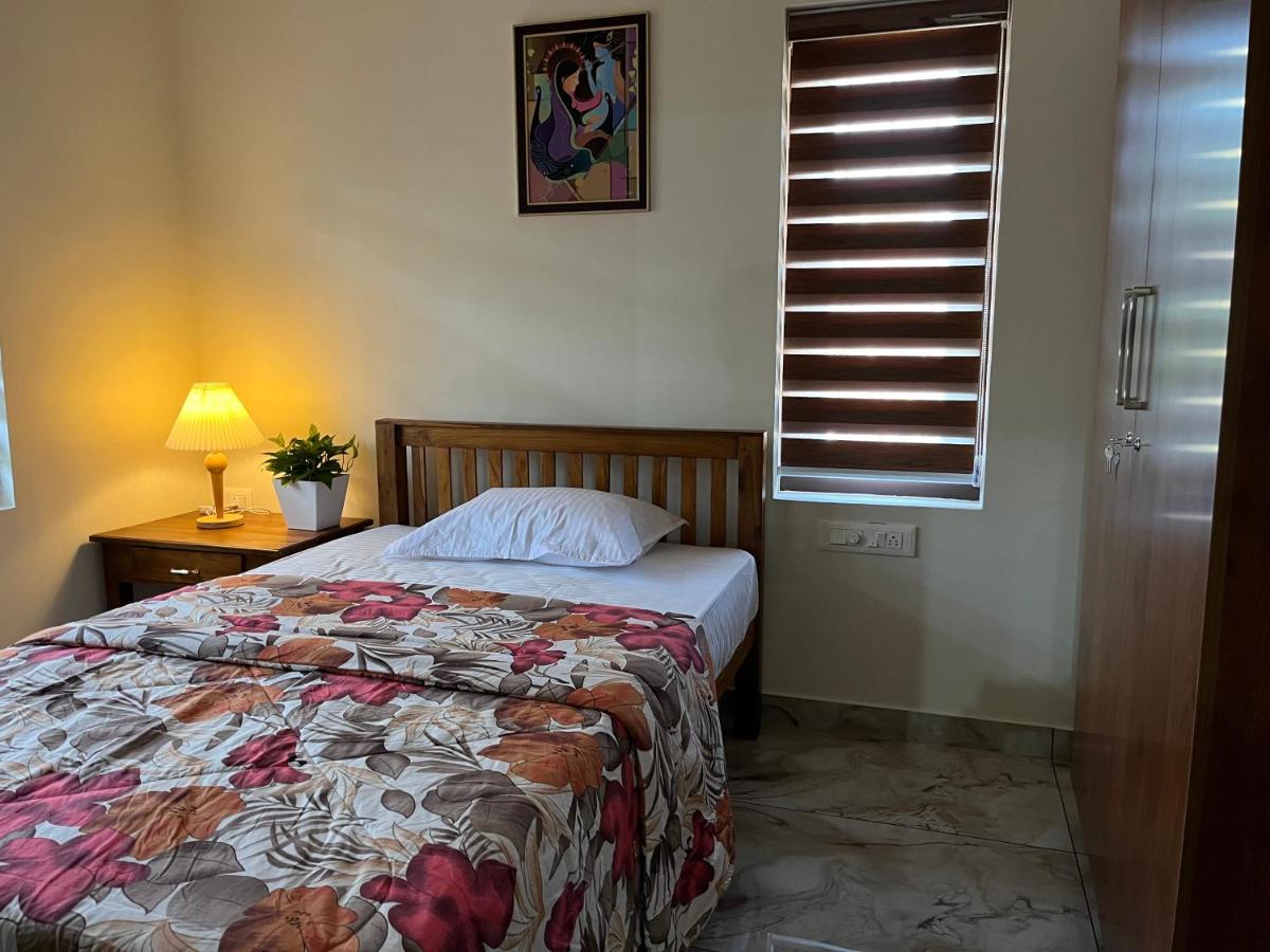 Solomon Apartments,Alappuzha Beach. Extérieur photo